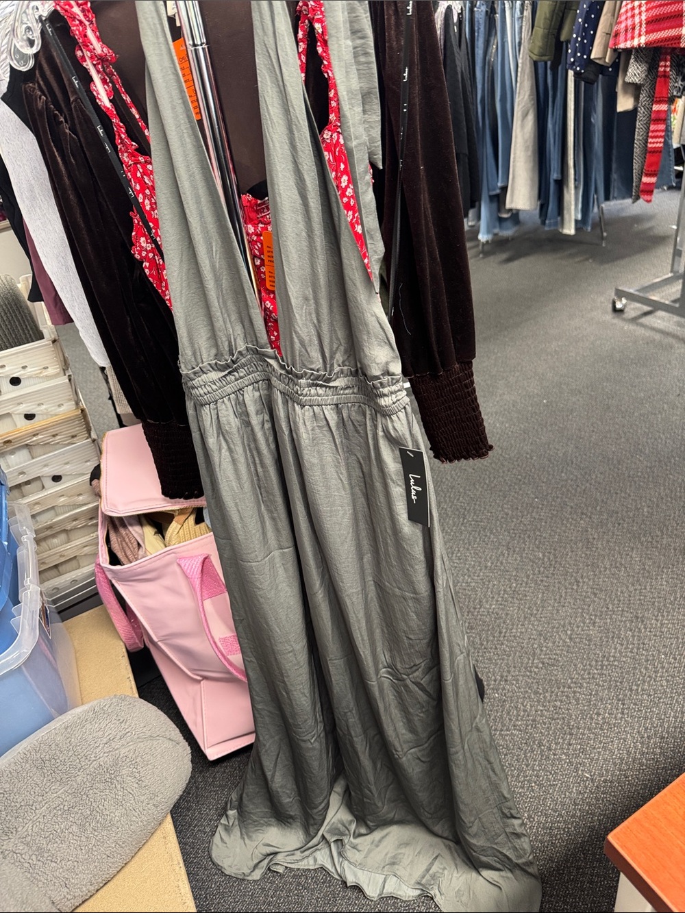 Lulus halter maxi dress L // 091866